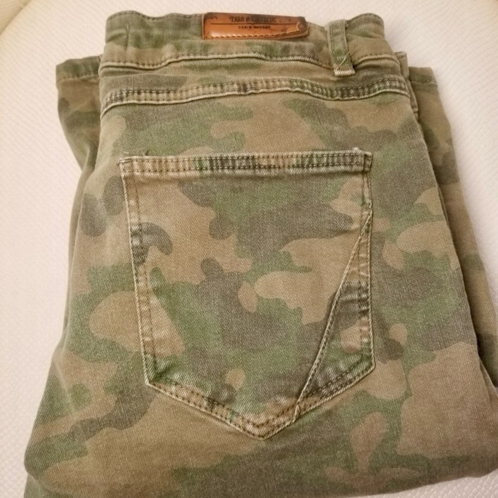 ZARA Premium Denim Collection Camouflage Jeans ZARA WOMAN Camo Jeans Size 6
